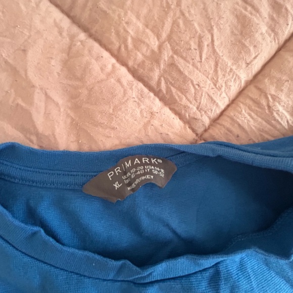 Blue Lips Graphic Tee - Picture 2 of 2